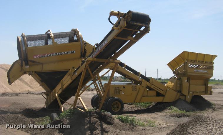 image for item L2327 2008 Screen Machine top soil screen plant