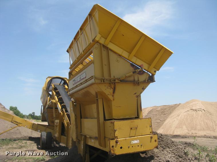 image for item L2327 2008 Screen Machine top soil screen plant