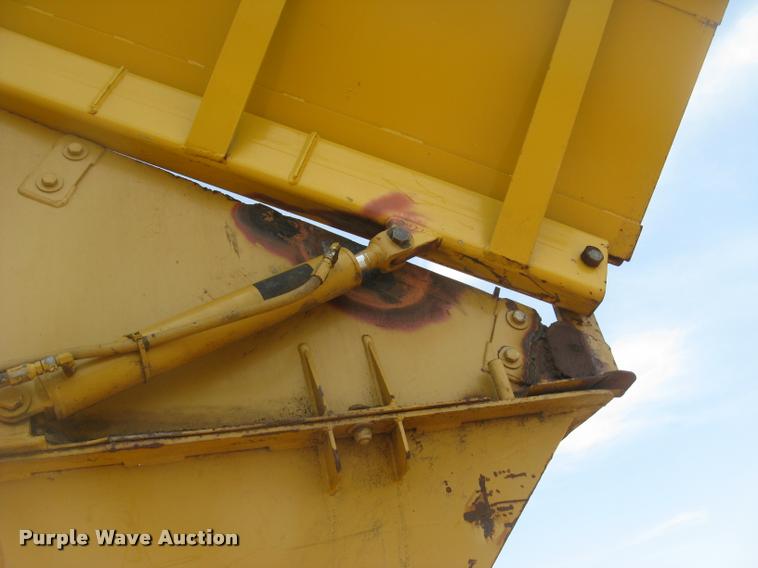 image for item L2327 2008 Screen Machine top soil screen plant