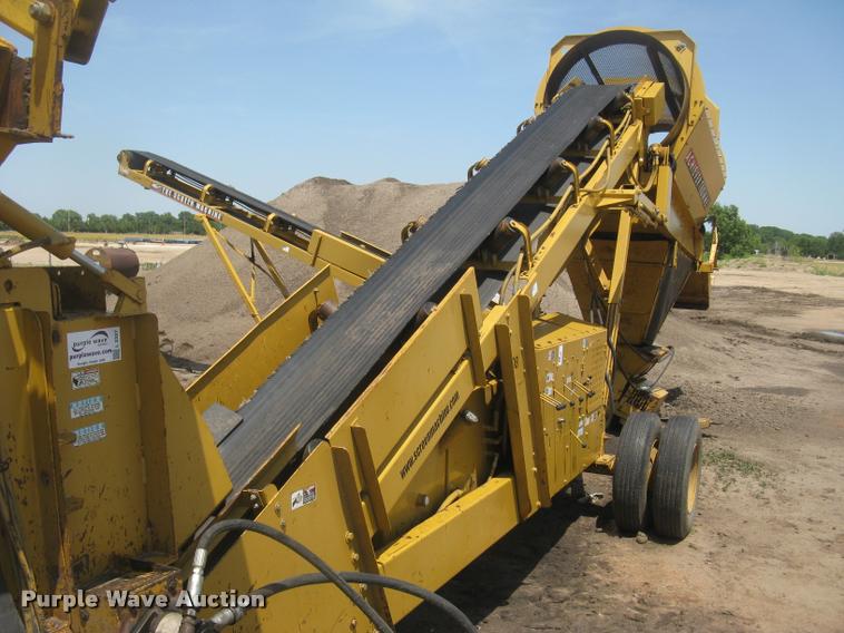 image for item L2327 2008 Screen Machine top soil screen plant