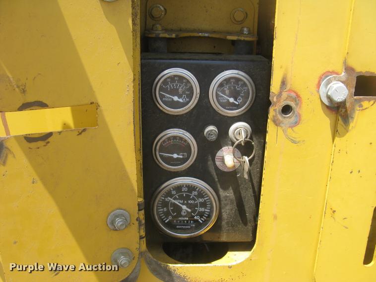 image for item L2327 2008 Screen Machine top soil screen plant