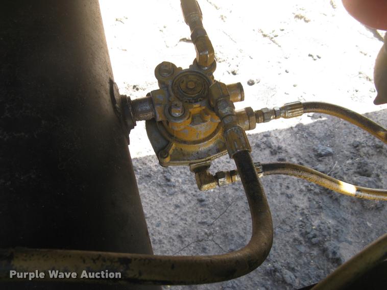 image for item L2327 2008 Screen Machine top soil screen plant