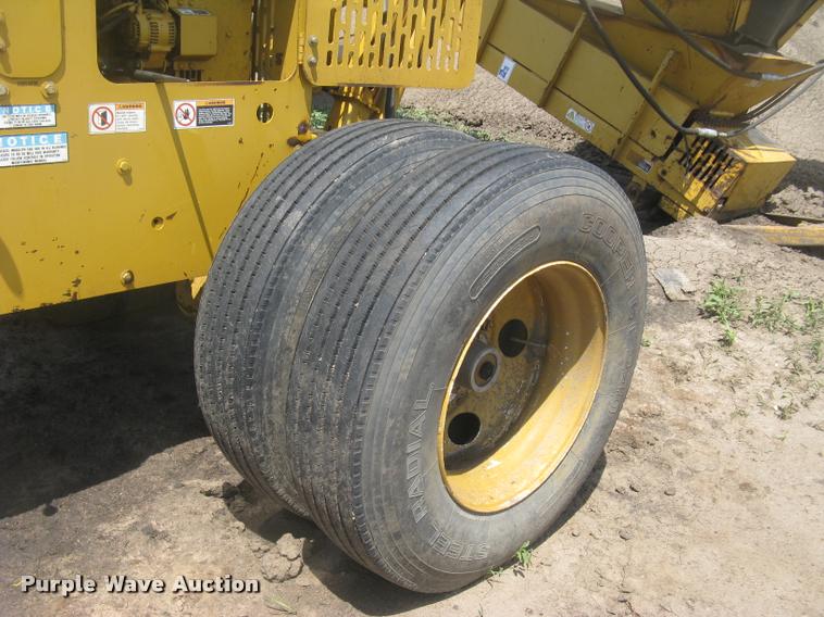 image for item L2327 2008 Screen Machine top soil screen plant