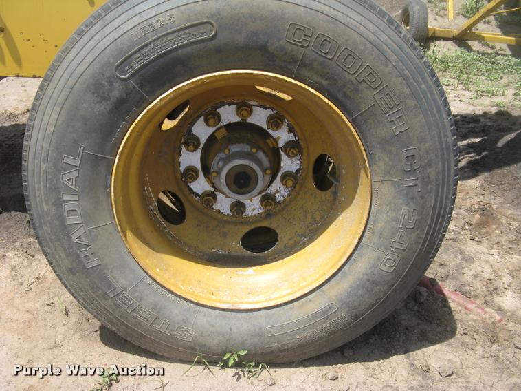 image for item L2327 2008 Screen Machine top soil screen plant