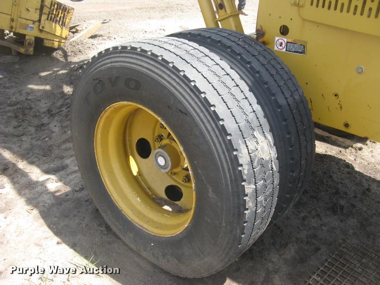 image for item L2327 2008 Screen Machine top soil screen plant