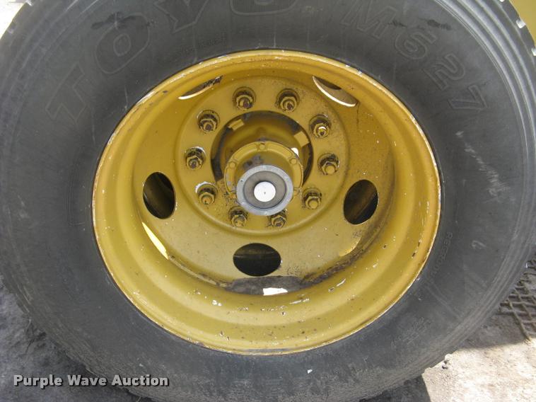 image for item L2327 2008 Screen Machine top soil screen plant