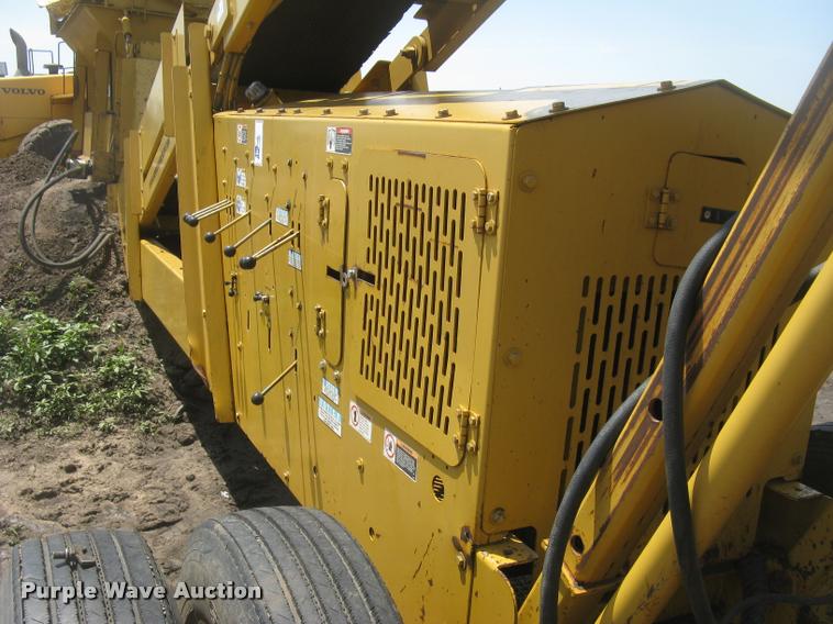 image for item L2327 2008 Screen Machine top soil screen plant