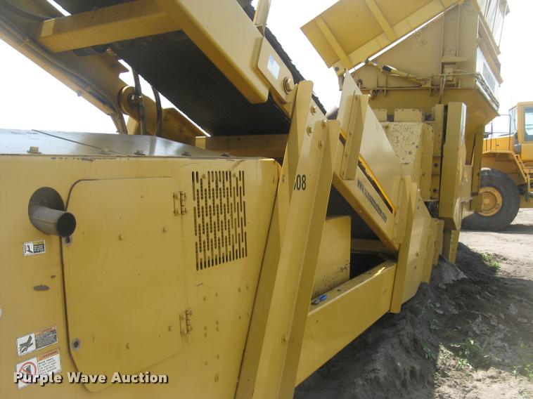 image for item L2327 2008 Screen Machine top soil screen plant