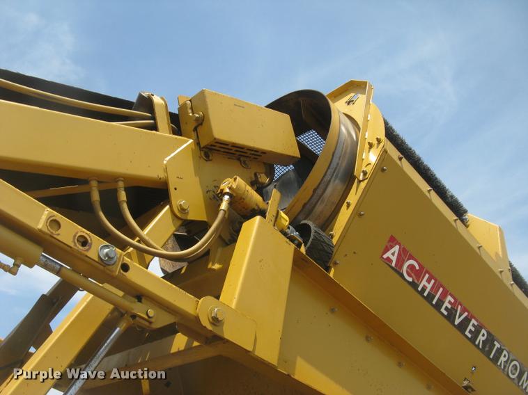 image for item L2327 2008 Screen Machine top soil screen plant