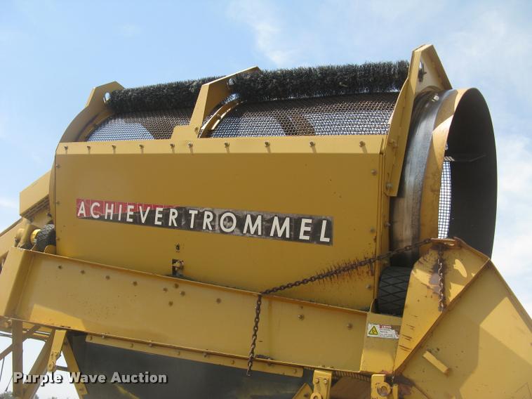 image for item L2327 2008 Screen Machine top soil screen plant