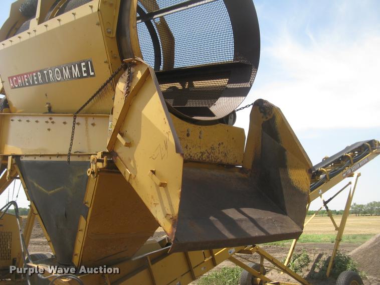 image for item L2327 2008 Screen Machine top soil screen plant