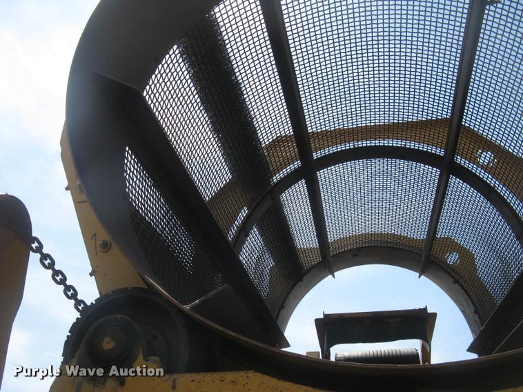 image for item L2327 2008 Screen Machine top soil screen plant