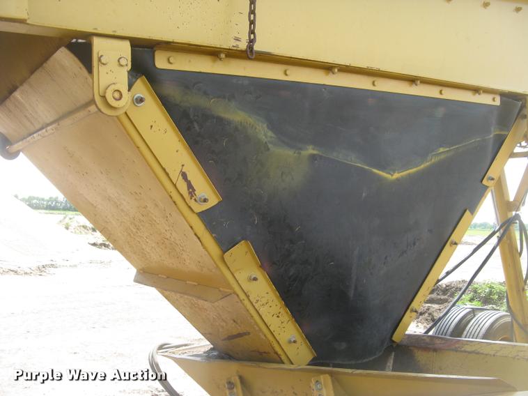 image for item L2327 2008 Screen Machine top soil screen plant