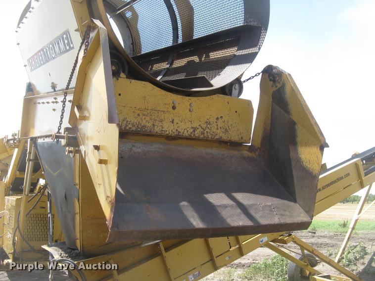 image for item L2327 2008 Screen Machine top soil screen plant