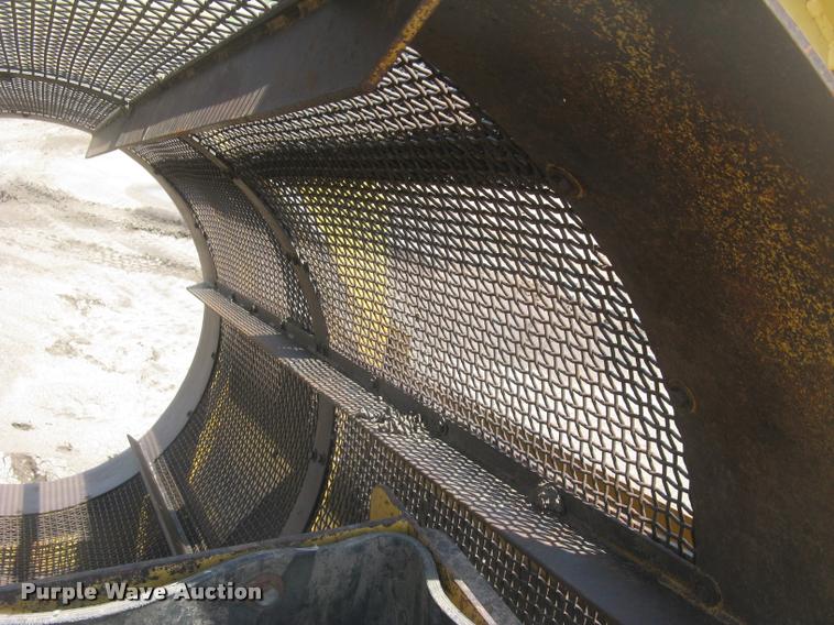 image for item L2327 2008 Screen Machine top soil screen plant