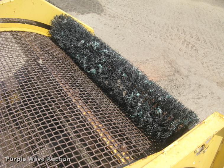 image for item L2327 2008 Screen Machine top soil screen plant