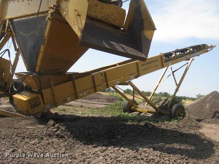 image for item L2327 2008 Screen Machine top soil screen plant