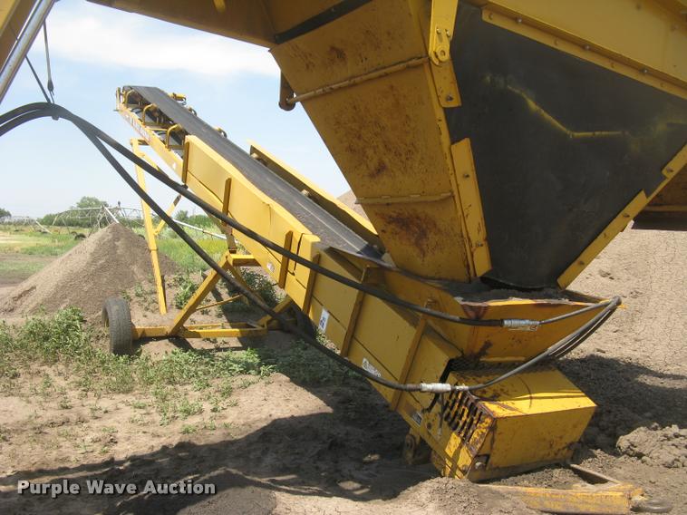 image for item L2327 2008 Screen Machine top soil screen plant