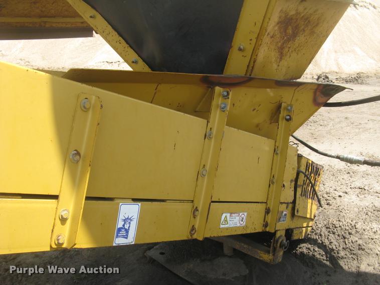 image for item L2327 2008 Screen Machine top soil screen plant