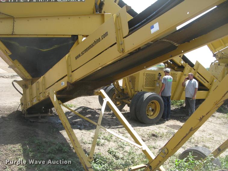 image for item L2327 2008 Screen Machine top soil screen plant