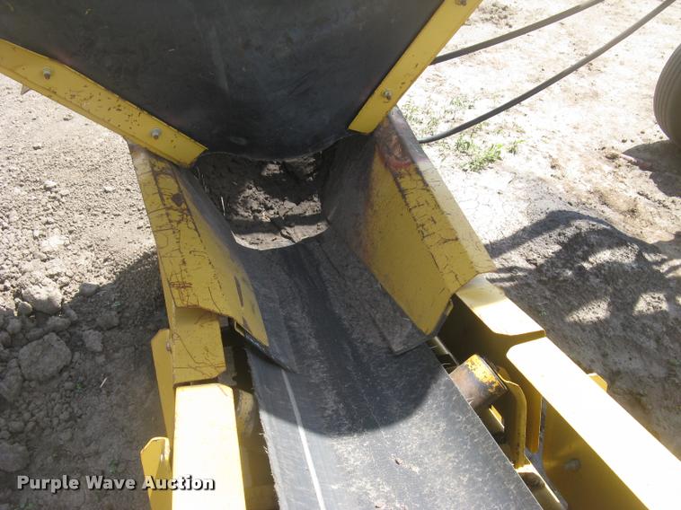 image for item L2327 2008 Screen Machine top soil screen plant