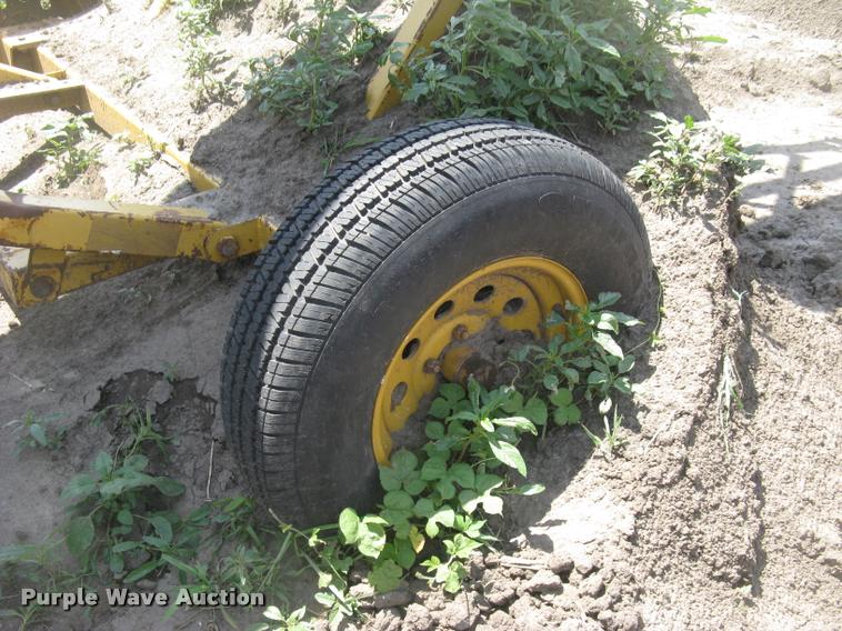 image for item L2327 2008 Screen Machine top soil screen plant