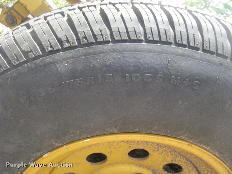 image for item L2327 2008 Screen Machine top soil screen plant