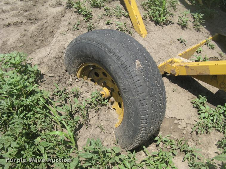 image for item L2327 2008 Screen Machine top soil screen plant