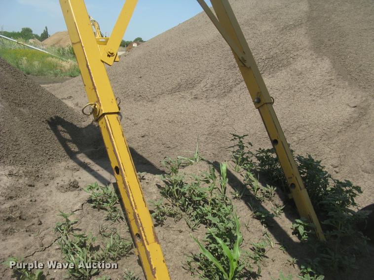 image for item L2327 2008 Screen Machine top soil screen plant