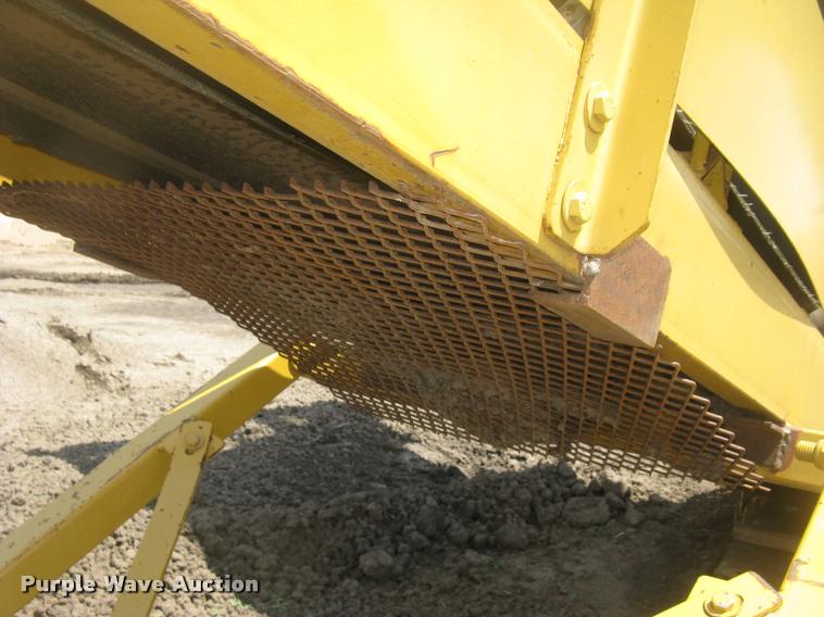 image for item L2327 2008 Screen Machine top soil screen plant