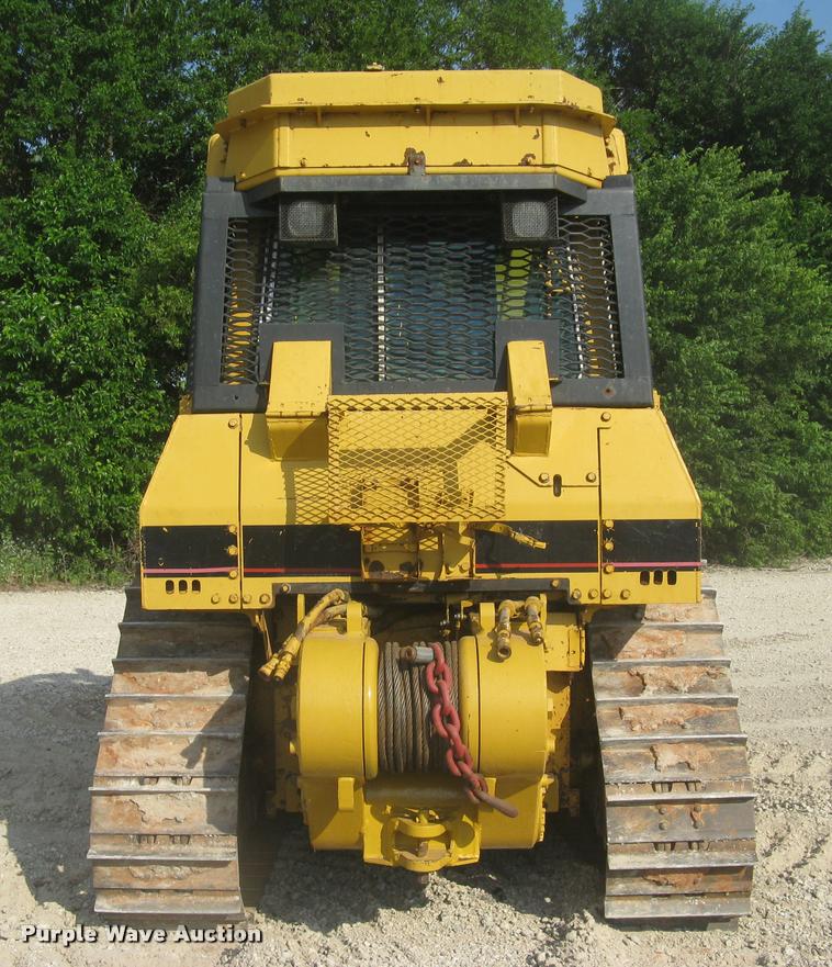 image for item L2329 1993 Caterpillar D4H XL dozer