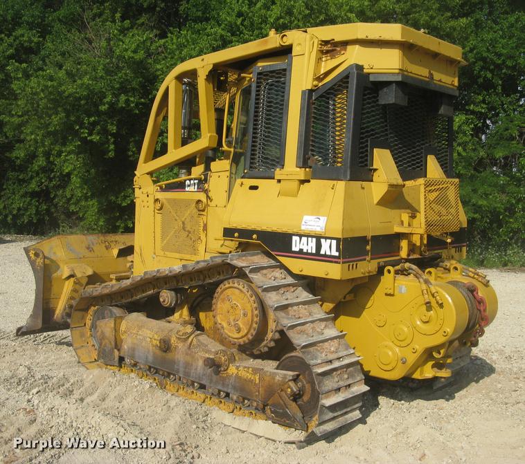 image for item L2329 1993 Caterpillar D4H XL dozer