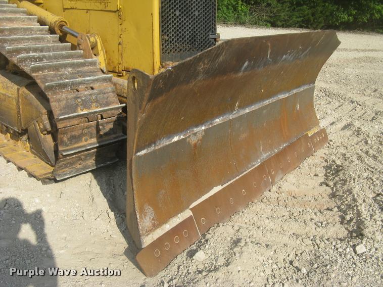 image for item L2329 1993 Caterpillar D4H XL dozer