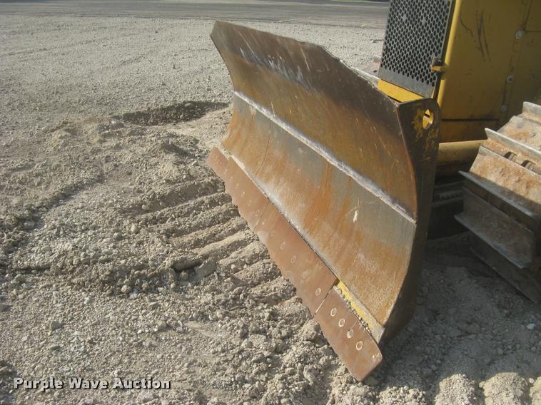 image for item L2329 1993 Caterpillar D4H XL dozer