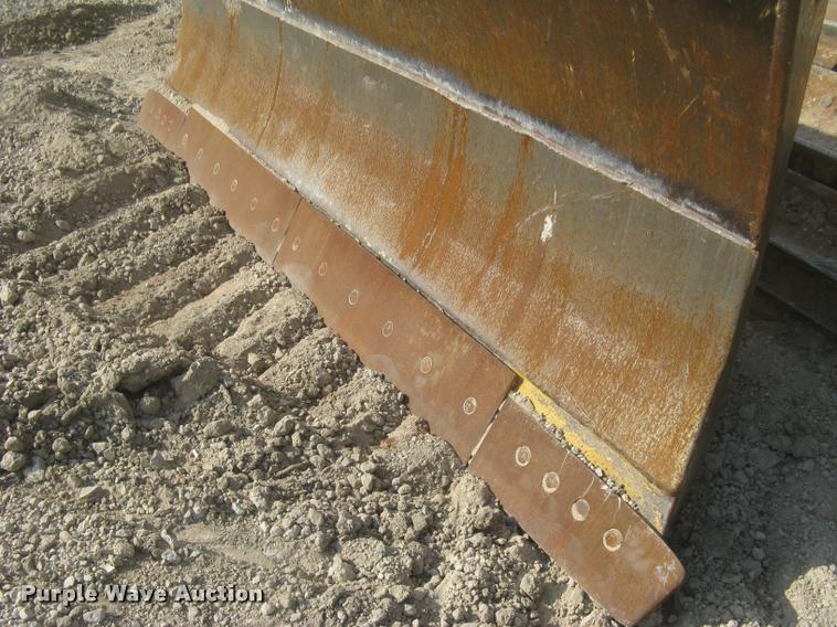 image for item L2329 1993 Caterpillar D4H XL dozer