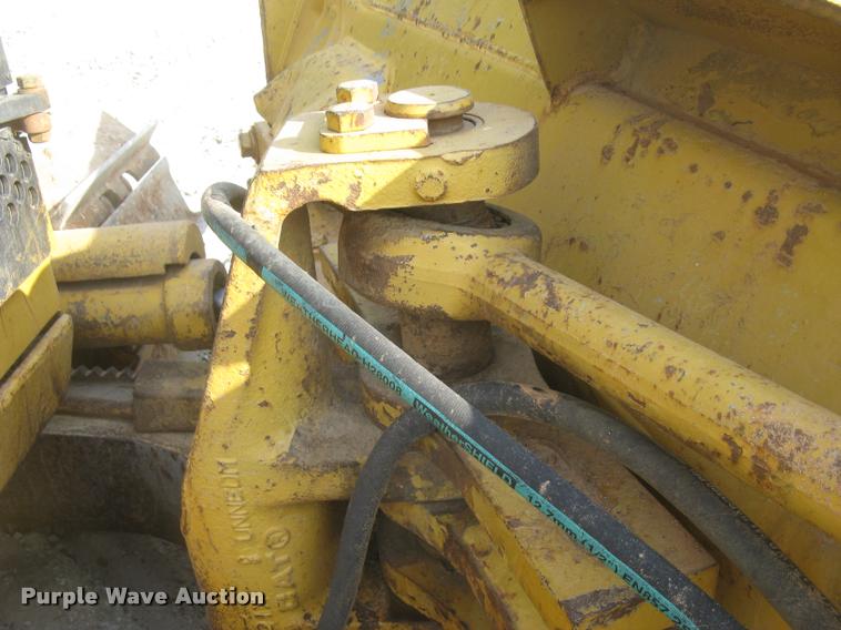 image for item L2329 1993 Caterpillar D4H XL dozer