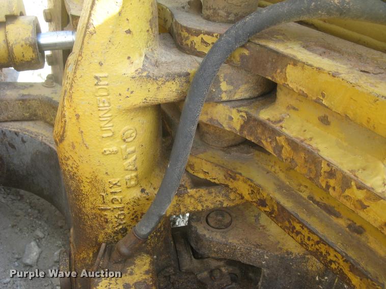 image for item L2329 1993 Caterpillar D4H XL dozer