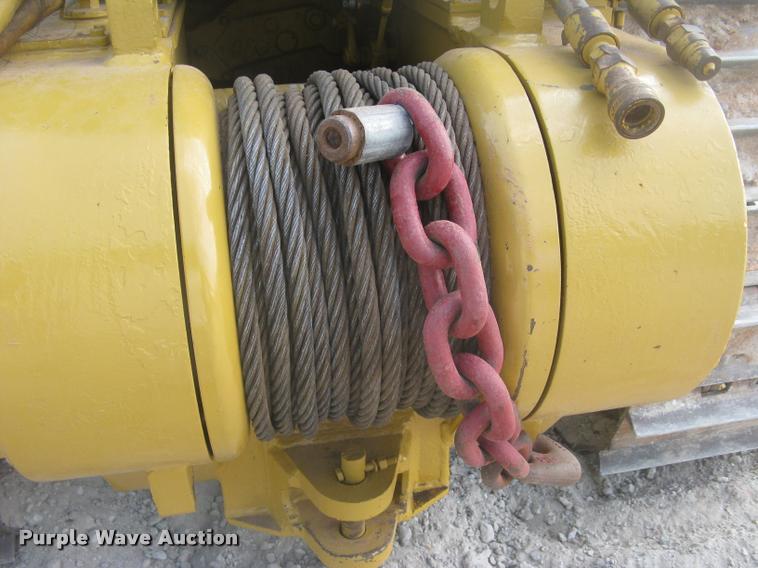 image for item L2329 1993 Caterpillar D4H XL dozer