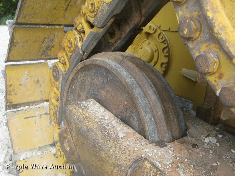 image for item L2329 1993 Caterpillar D4H XL dozer