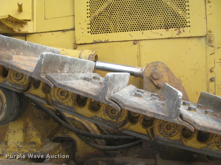 image for item L2329 1993 Caterpillar D4H XL dozer