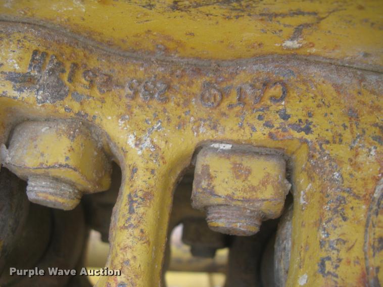 image for item L2329 1993 Caterpillar D4H XL dozer