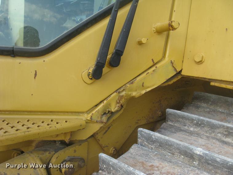 image for item L2329 1993 Caterpillar D4H XL dozer