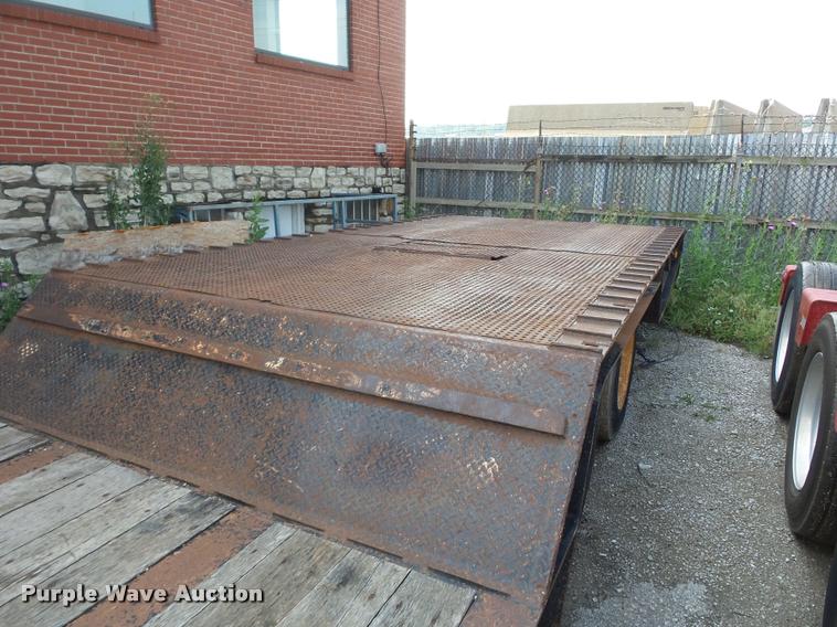 image for item L4720 2003 Trail King TK70DGHT-502 lowboy equipment trailer