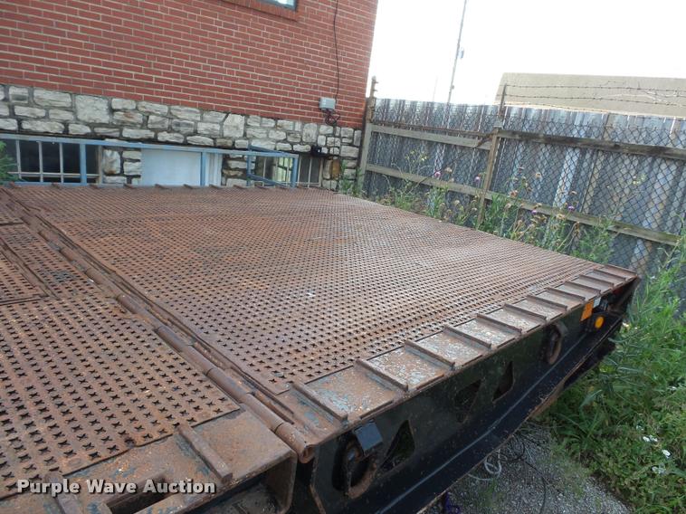 image for item L4720 2003 Trail King TK70DGHT-502 lowboy equipment trailer