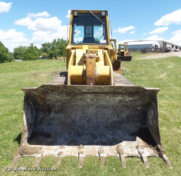image for item L5602 Caterpillar 953 track loader