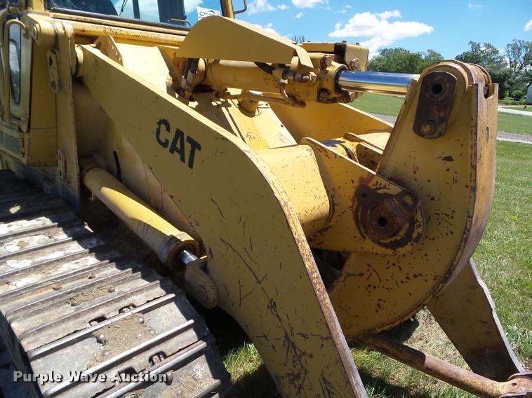image for item L5602 Caterpillar 953 track loader