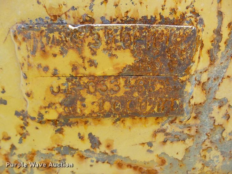 image for item L5602 Caterpillar 953 track loader