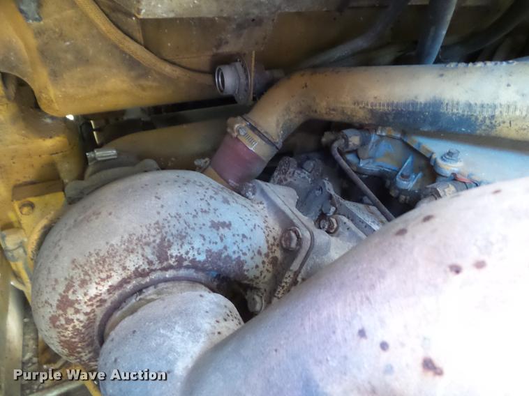 image for item L5602 Caterpillar 953 track loader