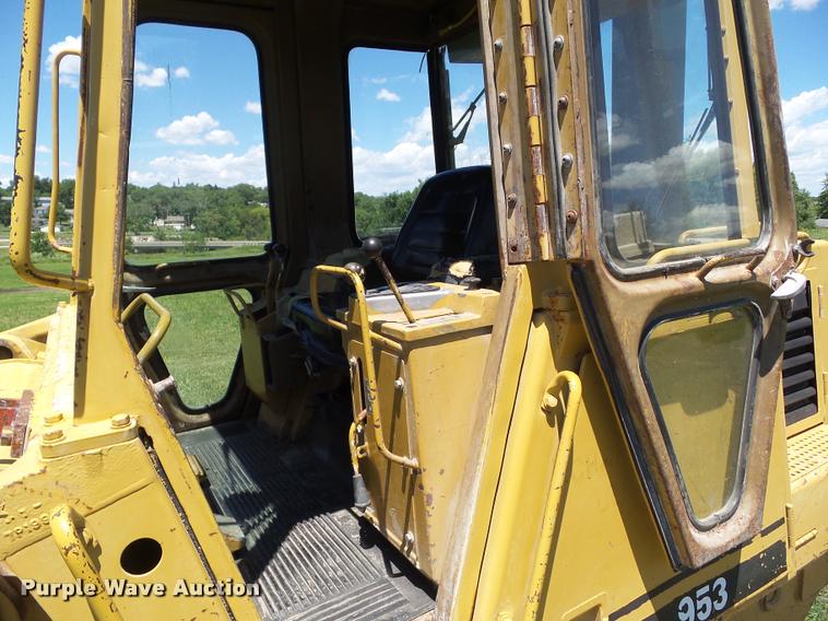 image for item L5602 Caterpillar 953 track loader