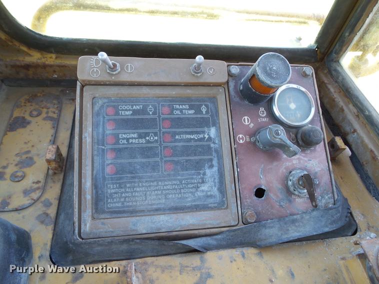 image for item L5602 Caterpillar 953 track loader